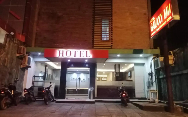 Galaxy Inn Hotel Baubau