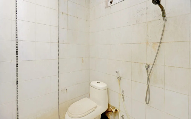 OYO 92327 Homestay Semarang Baru SyariahNearNagoya Hill Shopping Mall