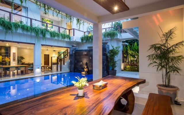 Sunset Paradise Villa Jimbaran 3003
