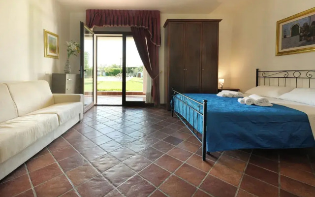 Tenuta Ricco Mono With Pool And Garden