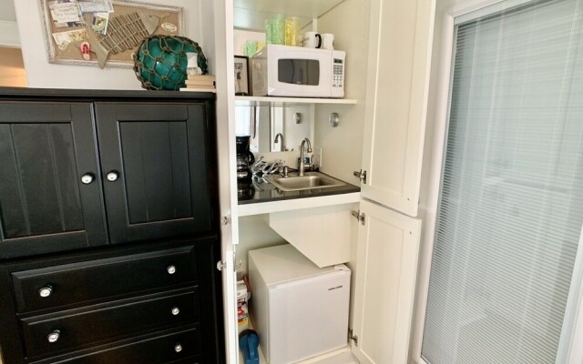 Sea Hag 3 Bedroom Home by Redawning