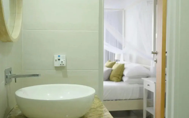 Villa Adina - Sleeps 7 - Pool - Parking - Garden