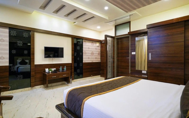 OYO Premium K R Puram