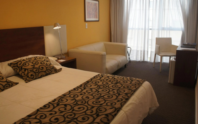 Palm Beach Plaza Hotel