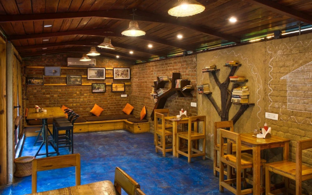 Corbett Machaan Resort