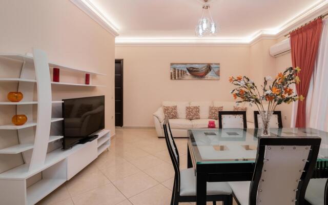 Taso's Modern House! - Taso's Modern House!
