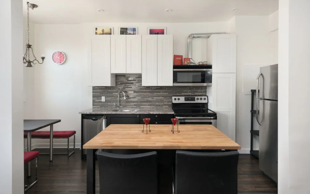 Architectural 2BR in Mile End by Sonder