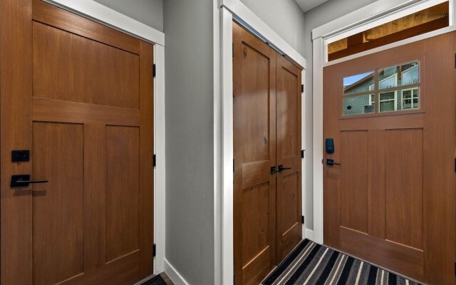 Echo Landing #31 by Bear Country