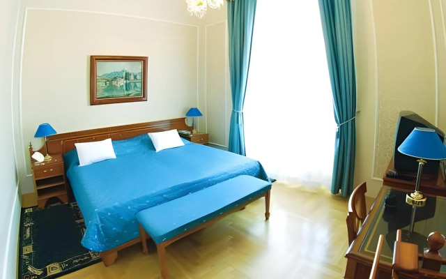 Hotel Bristol Palace