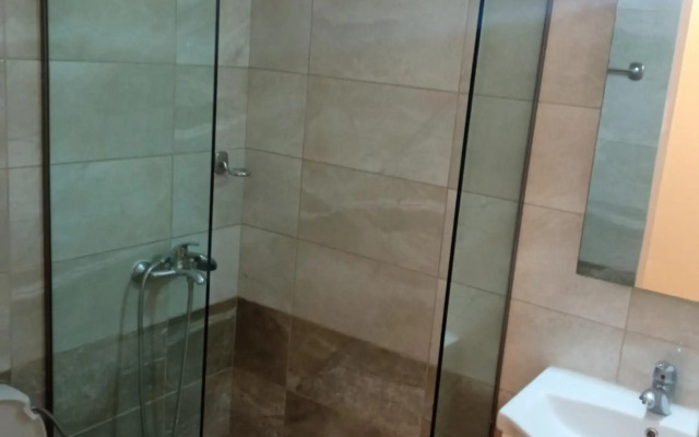 Aggelos Family Hotel