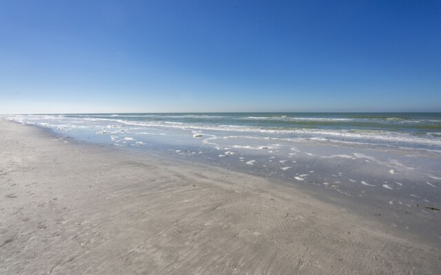 IRB Poolside Unit A Star5vacations