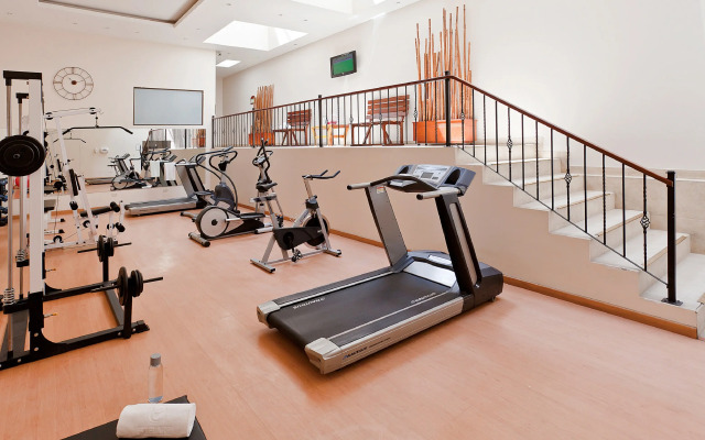 Windsor House Inn By Geh Suites