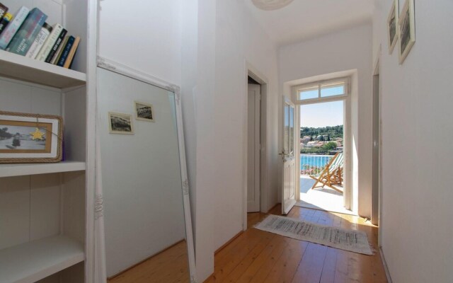 Beautiful Home in Lumbarda With Wifi and 4 Bedrooms