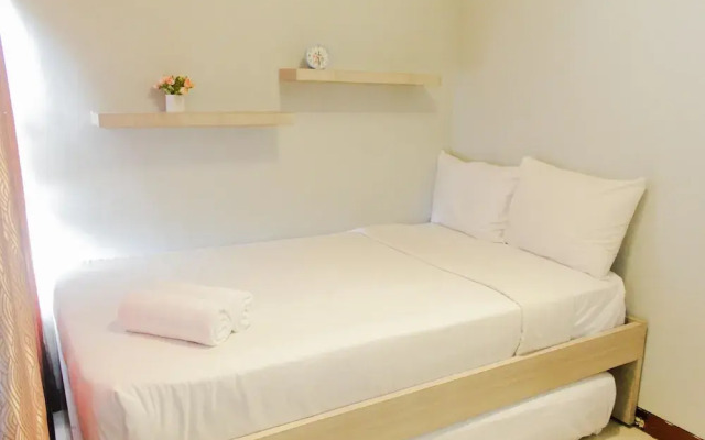 Fresh And Bright Studio Room At Nifarro Park Apartment