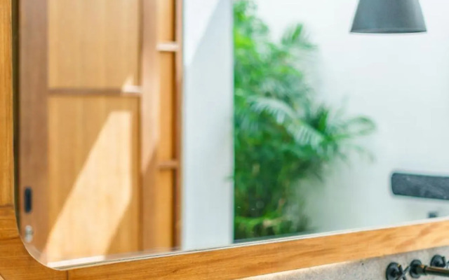 Villa Mango 3 - Amazing 4-bdr Villa in Berawa ! PERFECT LOCATION !