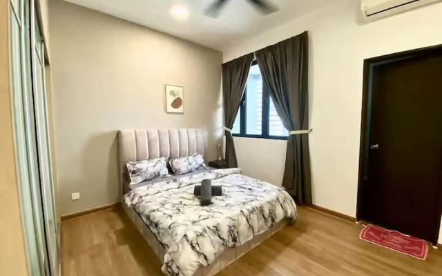 Rooftop Pool Jalan Landmark Apartments