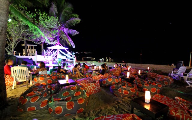 Bamboo Beach Resort