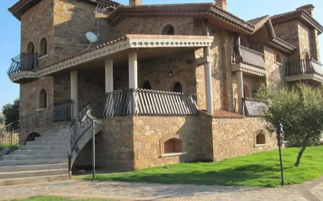 Villa Cardadorum