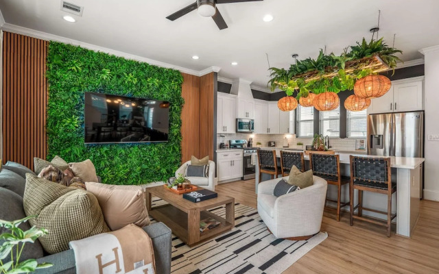 The Green Haus Luxxe Cabana Rooftop Retreat