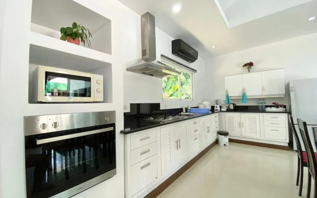 4 Br Private Pool Villa GA