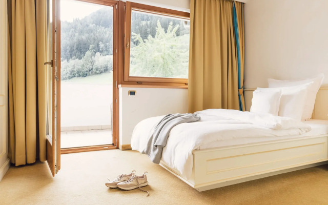 Alpenpalace Luxury Hideaway & Spa Retreat