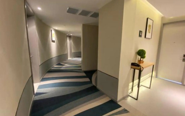 Homeinn Selected Hotel (Rizhao Lanshan Bus Station)