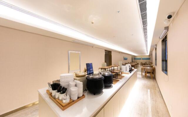 Ji Hotel (Xi'an Bell Tower, East Street)