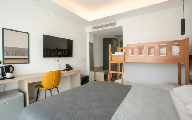 Papouis Protaras Hotel