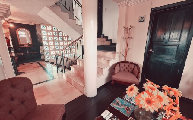 Hotel & Suites Gonsalez Suarez Quito