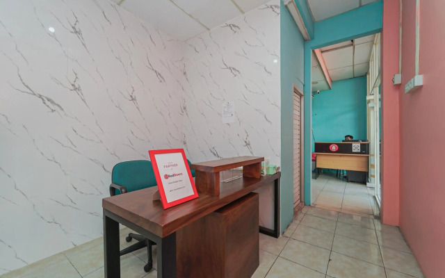 OYO 779 Mn One Residence Syariah Near ITC Cempaka Mas Near Kalbe Farma