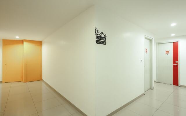 Reddoorz @ Raya Gubeng