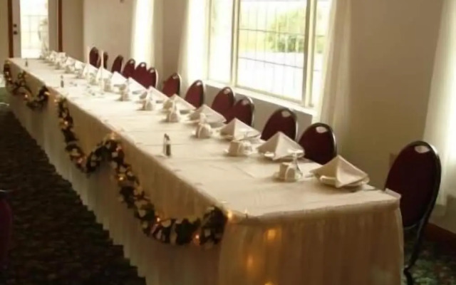 Deer Valley Lodge & Golf