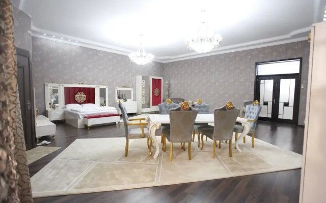 Best Price Castle Hotel