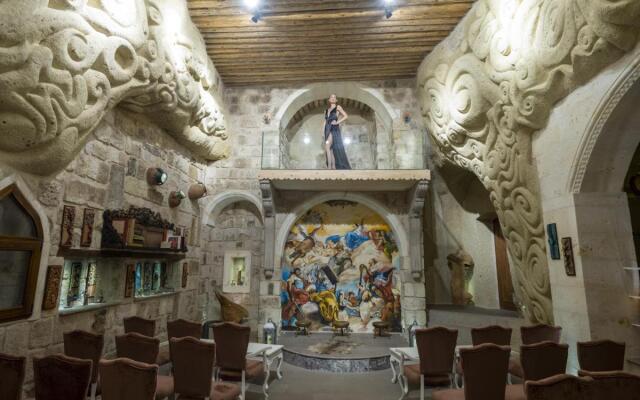 Elika Cave Suites Hotel &amp; SPA