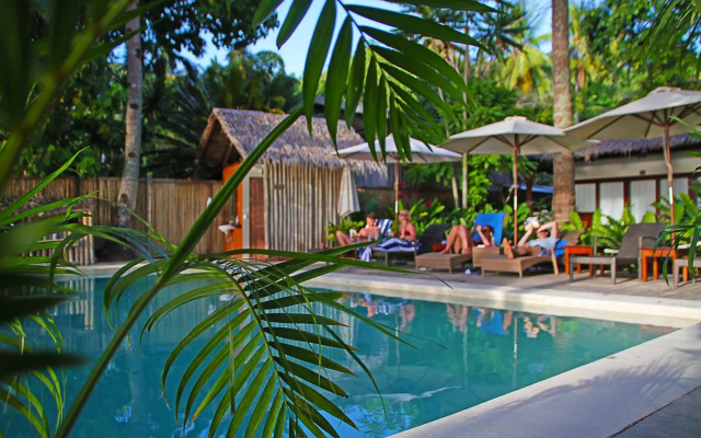 Last Frontier Beach Resort - Adults Only