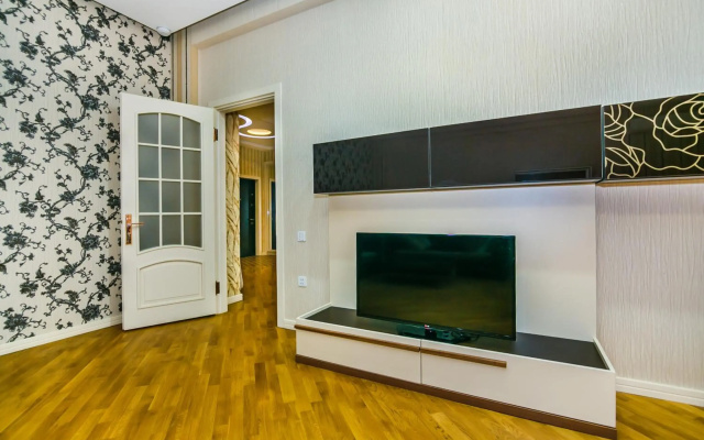 Luxe House in Nizami Street 1