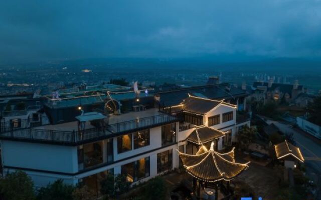 Qianxun Hot Spring Courtyard Hotel