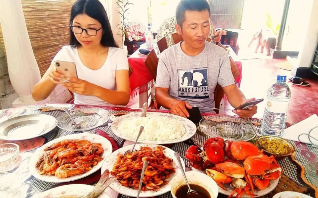 Gloriya Mathews Family Guest House