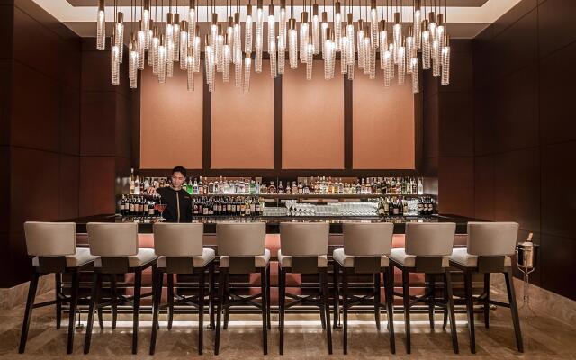 Crimson Hotel Filinvest City Manila