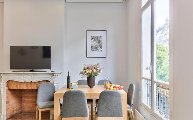 126 - Urban Amazing 3BR Montorgueil