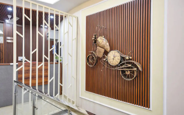 Fabhotel Regal