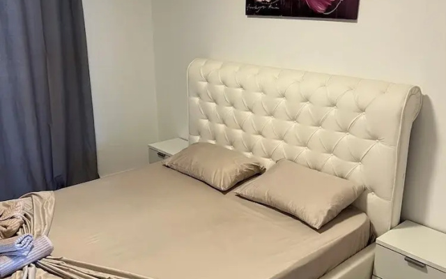 Seastar Apartments