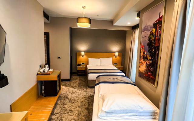 Triada Hotel Karakoy