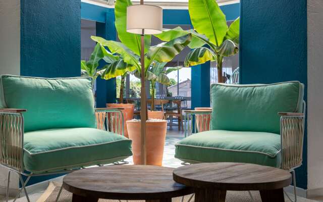 Paradou Mediterranee, BW Signature Collection