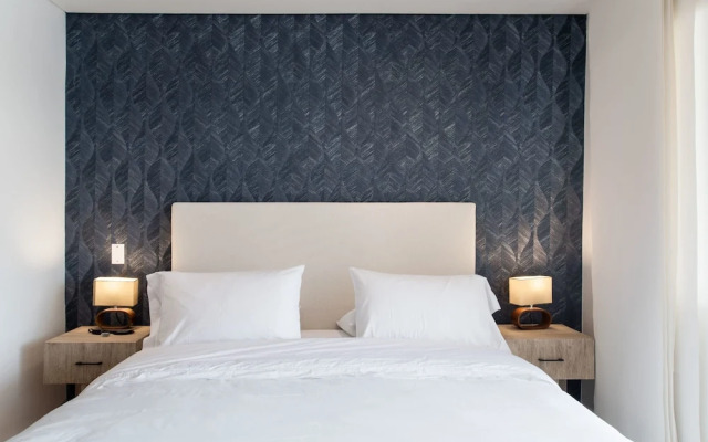 w Spectacular Loft With Balcony in Crespo