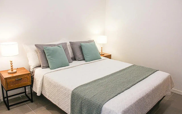 Blue Vista - 1 bedroom condo in Nettle Bay