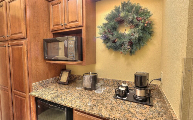 The Inn at Christmas Place