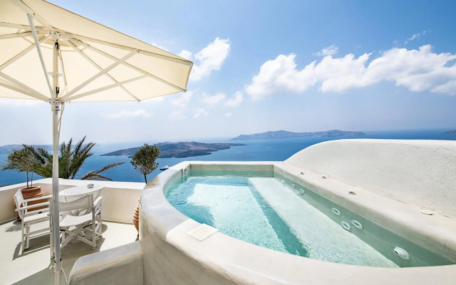 Pantelia Suites