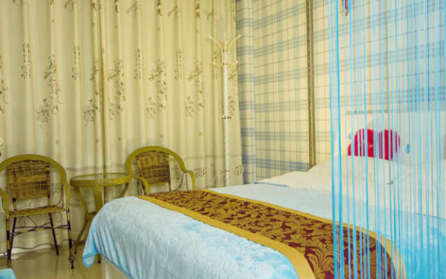 Chongqing Yelaixiang Hotel