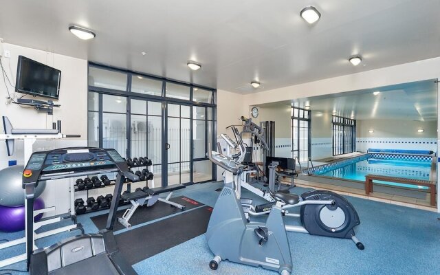 QV Penthouse Apt in the Connaught - 441